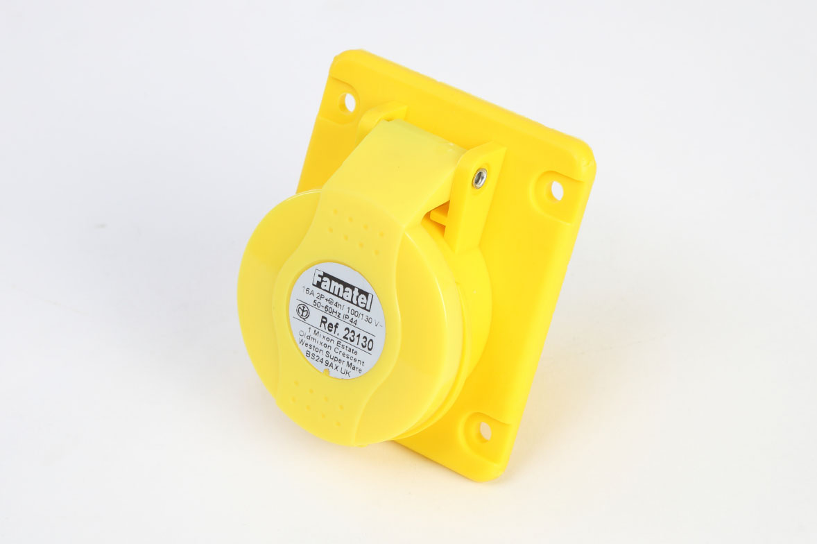 detail-516-040-1-yellow-110v-16a-3-round-pin-industrial-bs4242-panel-mounting-socket-1178x784