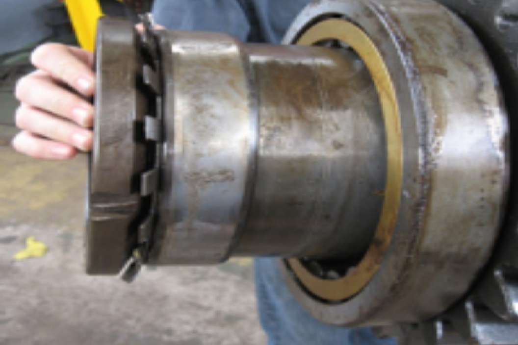 Emergency gearbox repair at tugboat in Brazil
