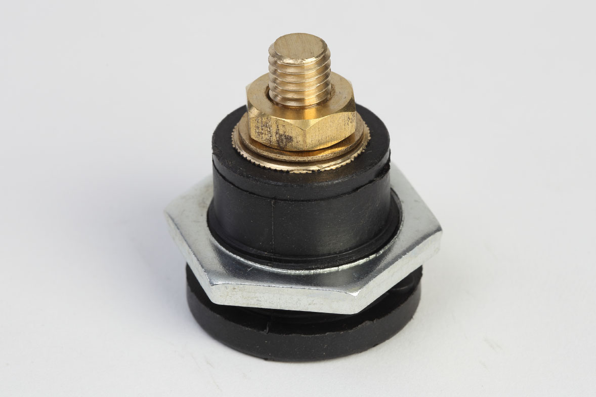 300A panel mounting connector socket